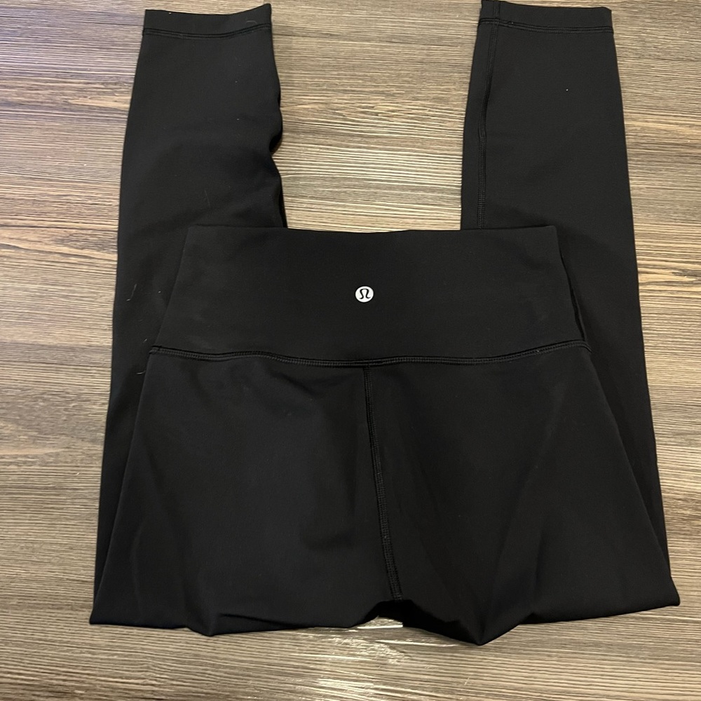 Lululemon Black WunderUnder Cropped Leggings